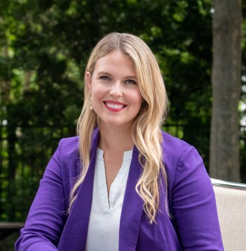 Lizzy Brown Headshot